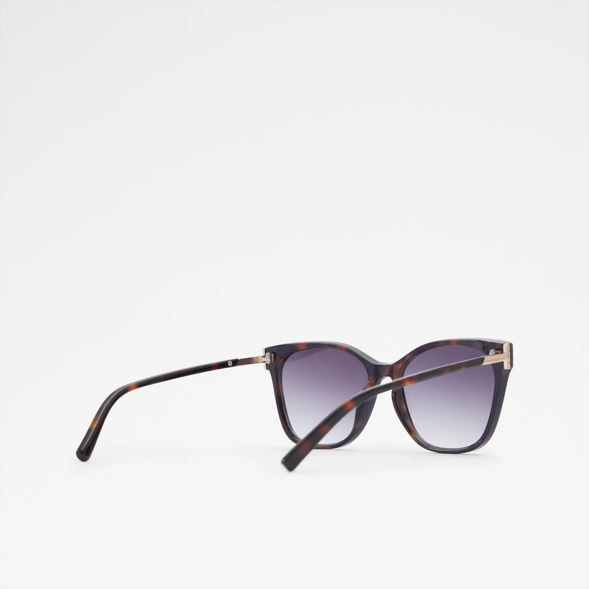 Annamagyn Cat-Eye Sunglasses