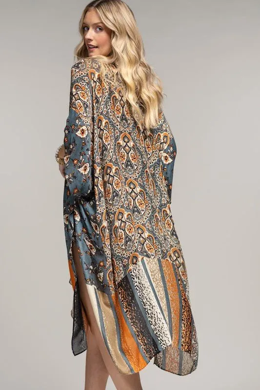 Artemis Vintage Inspired Paisley Kimono