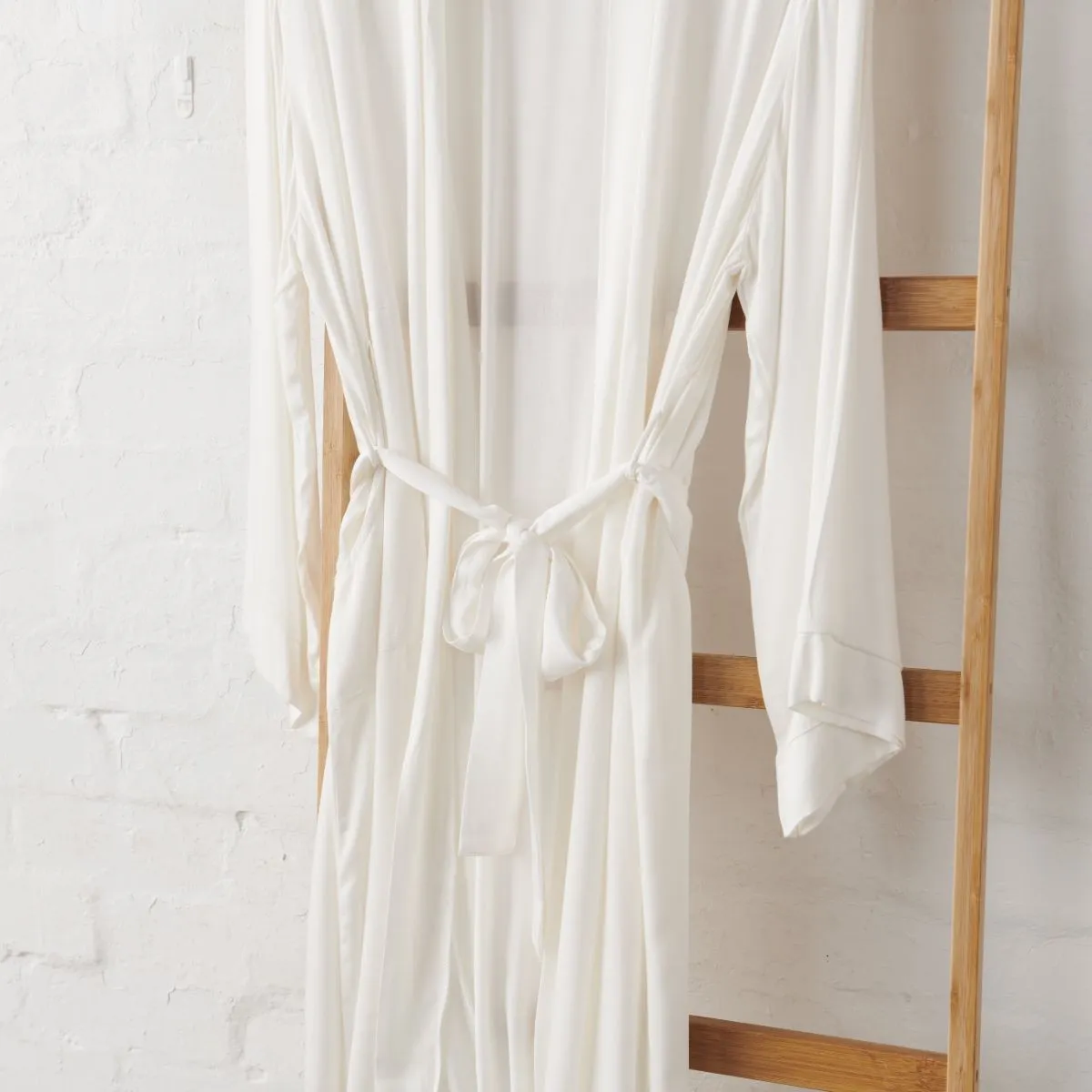 Bamboo Robe in White