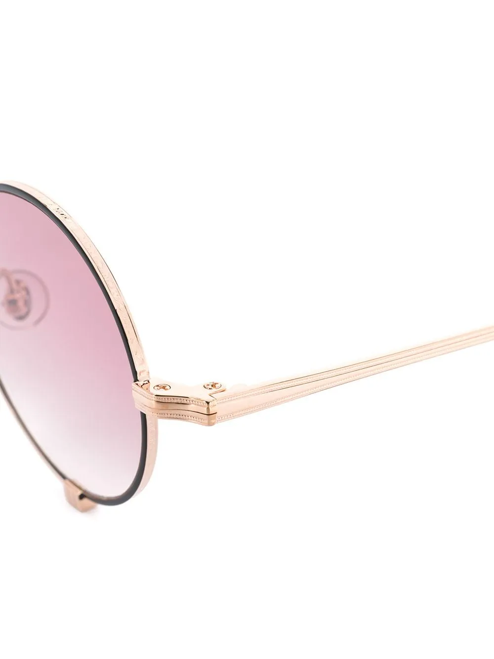 Circle frame sunglasses