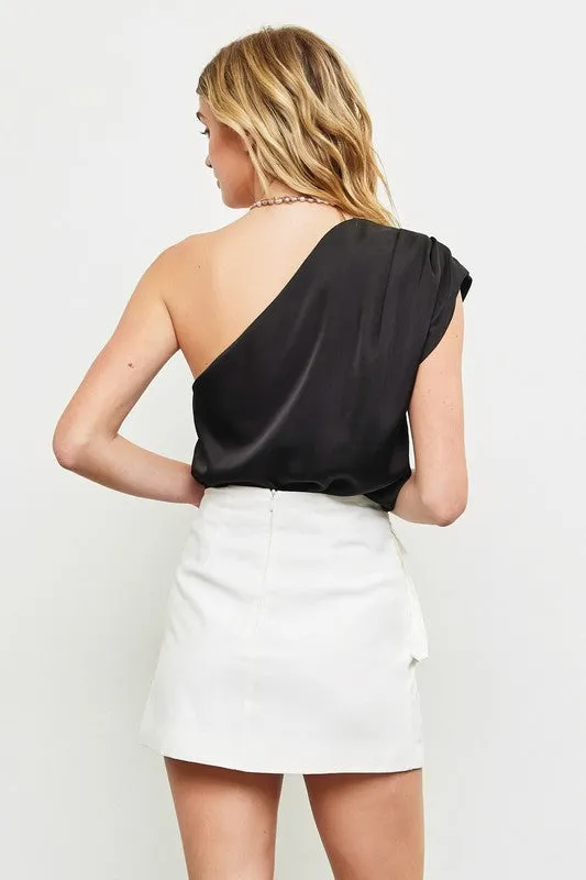 FINAL SALE!! Isabele One Shoulder Top in Black