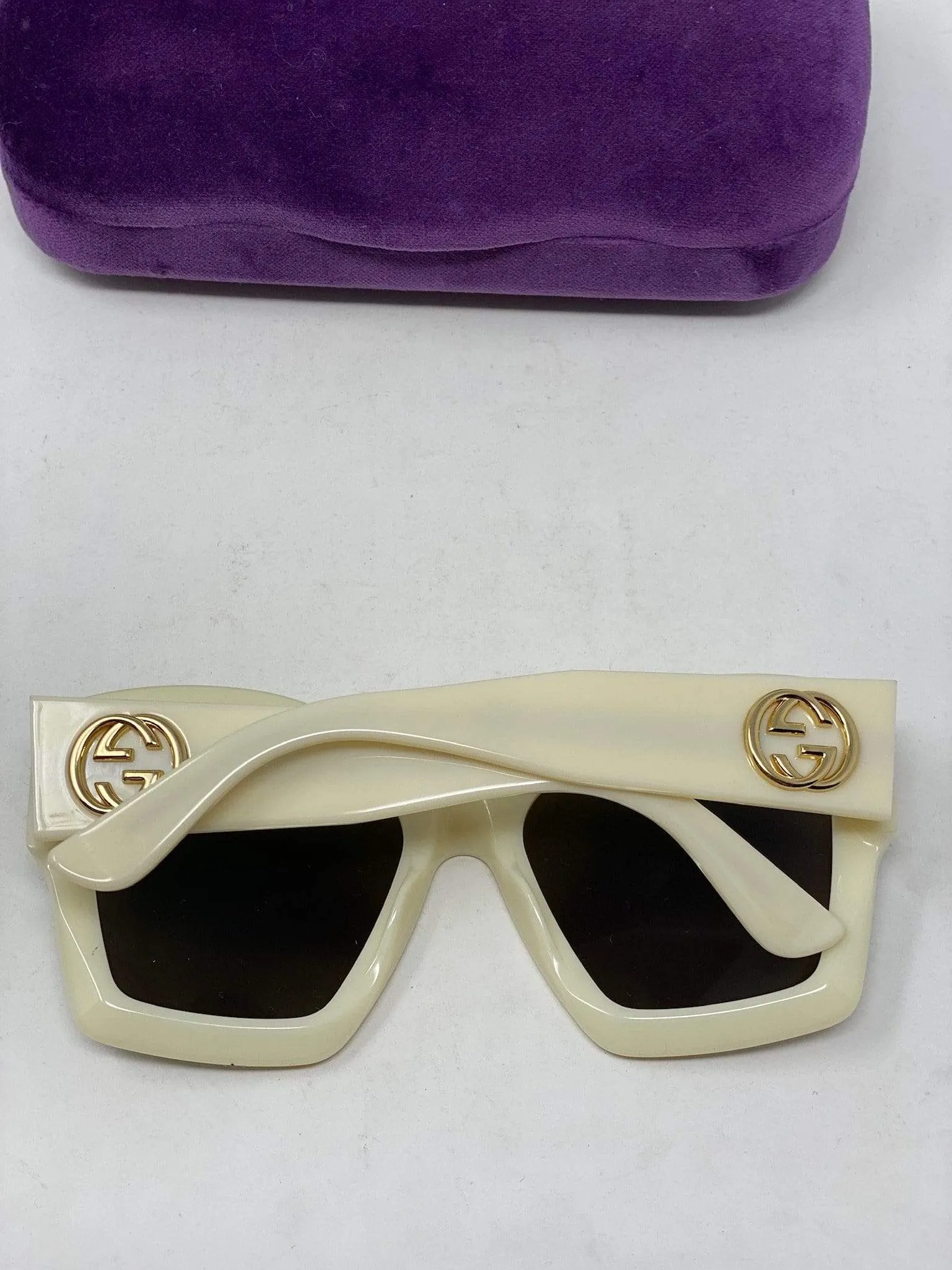 Gucci sunglasses creme