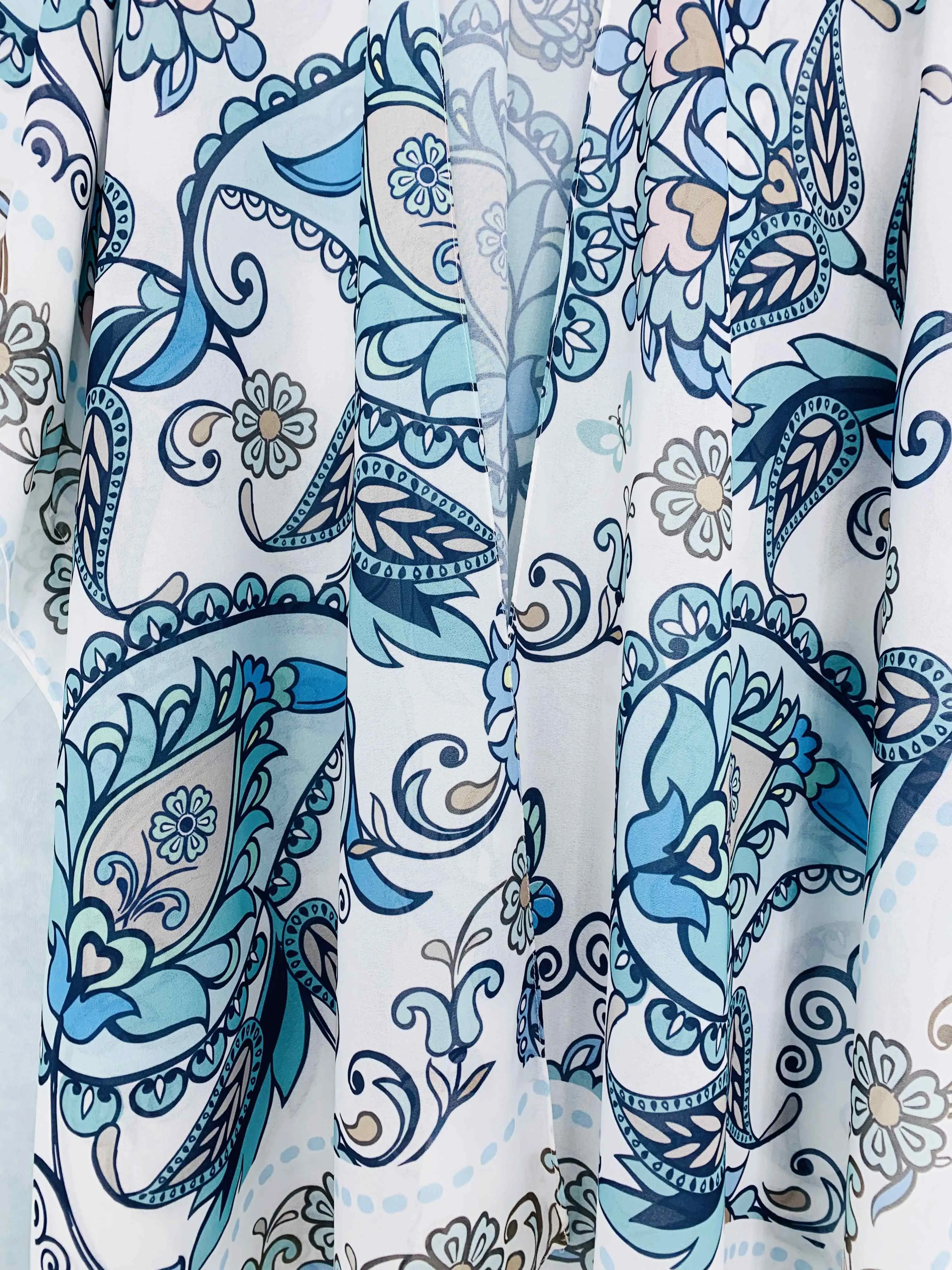 JC071066 White-Blue Paisley Kimono