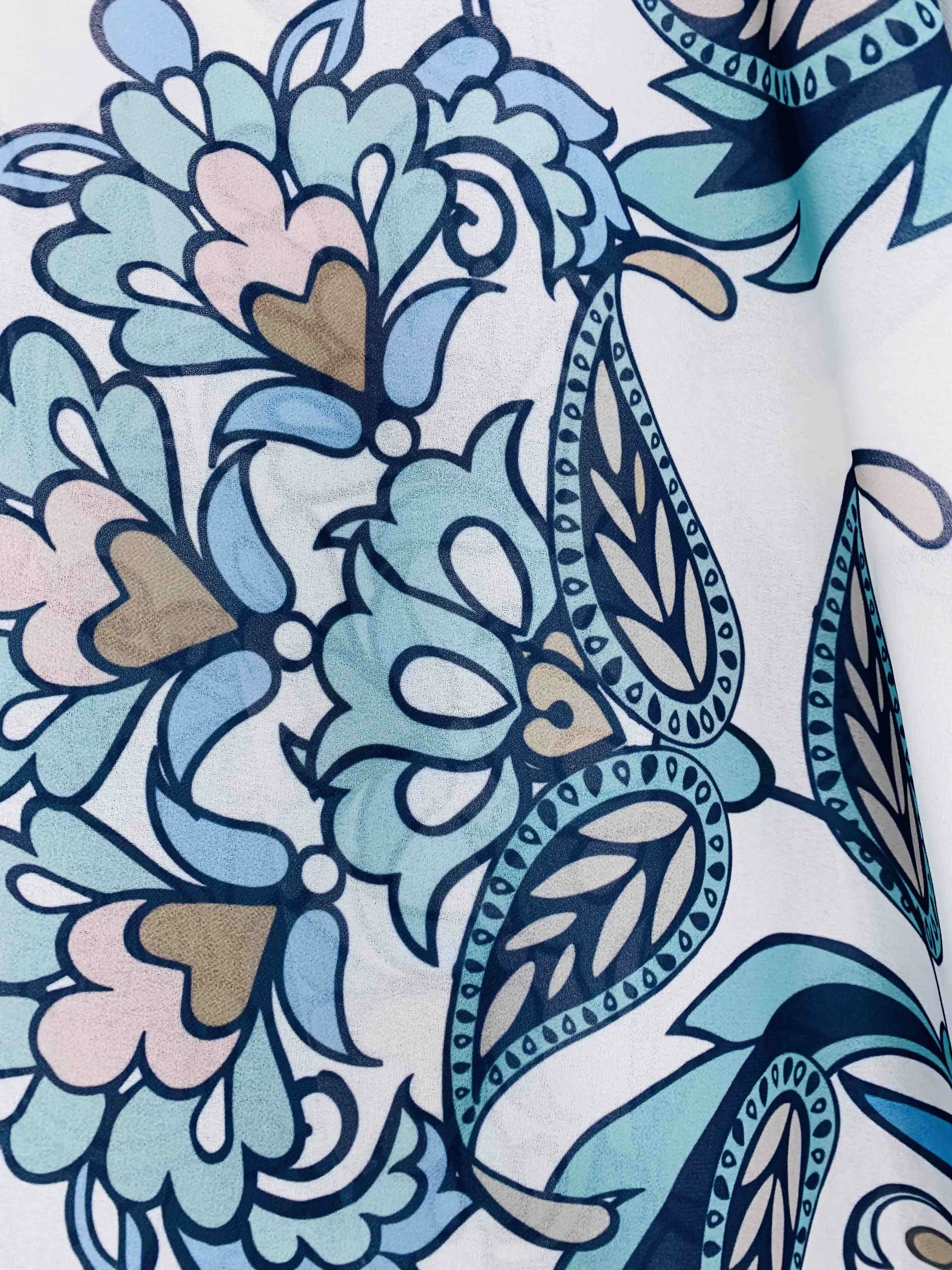 JC071066 White-Blue Paisley Kimono