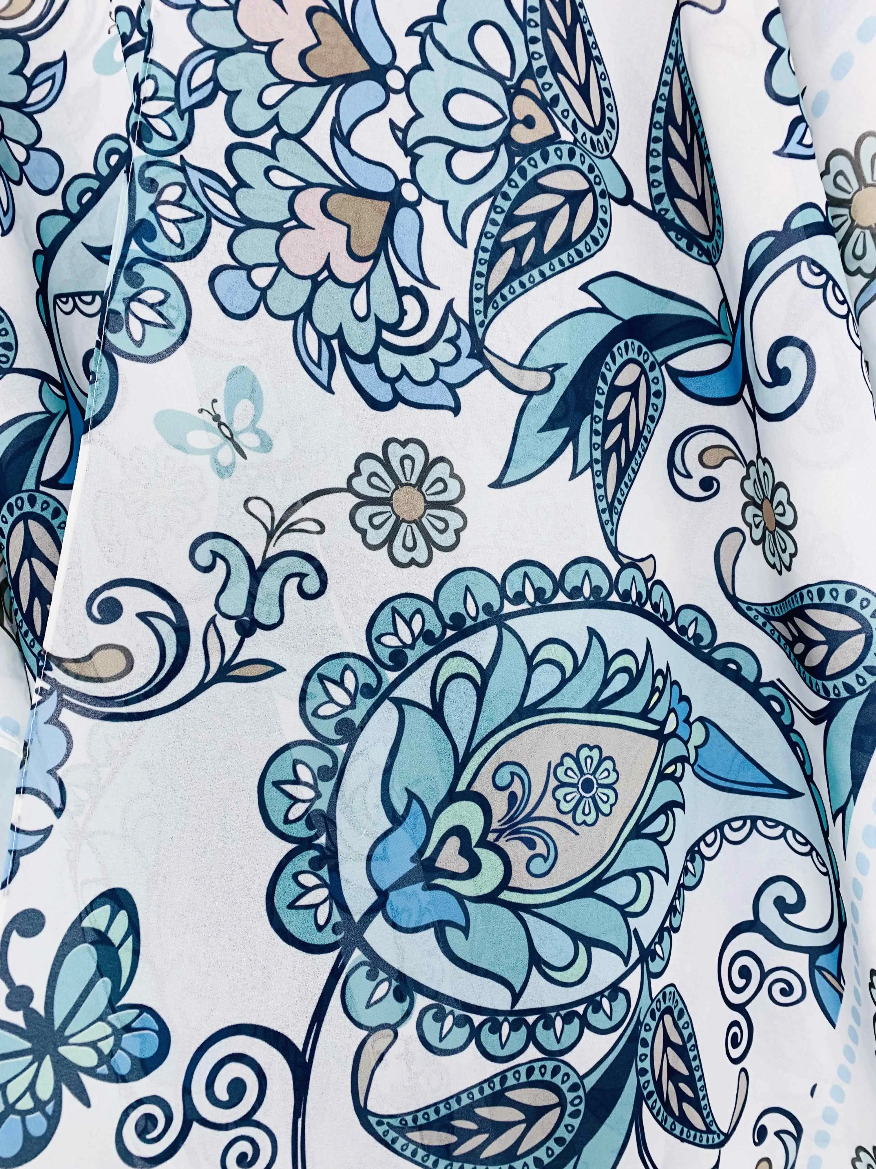 JC071066 White-Blue Paisley Kimono