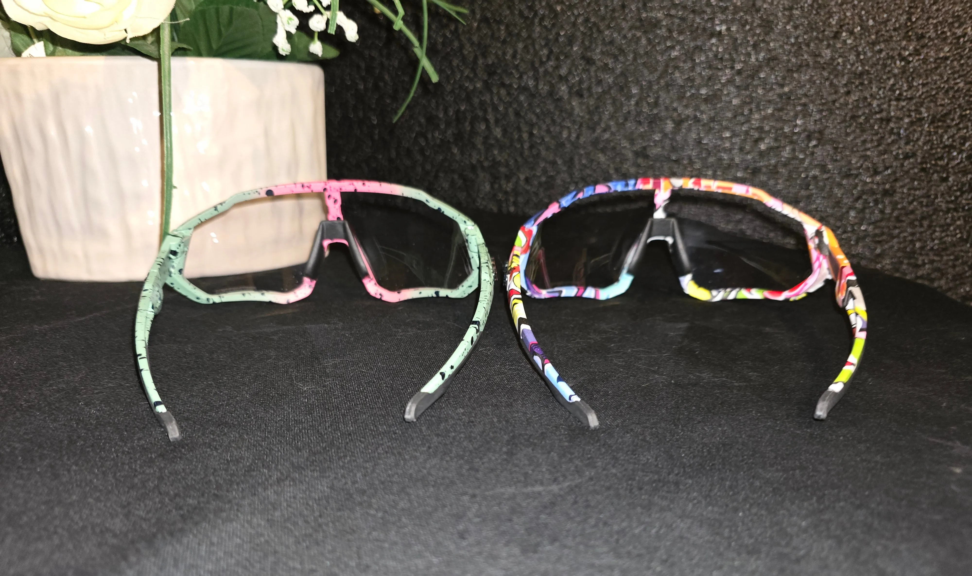 Kapvoe BUY 1 GET 1 FREE Sport Cycling Sunglasses Shades with Cases DISPLAY