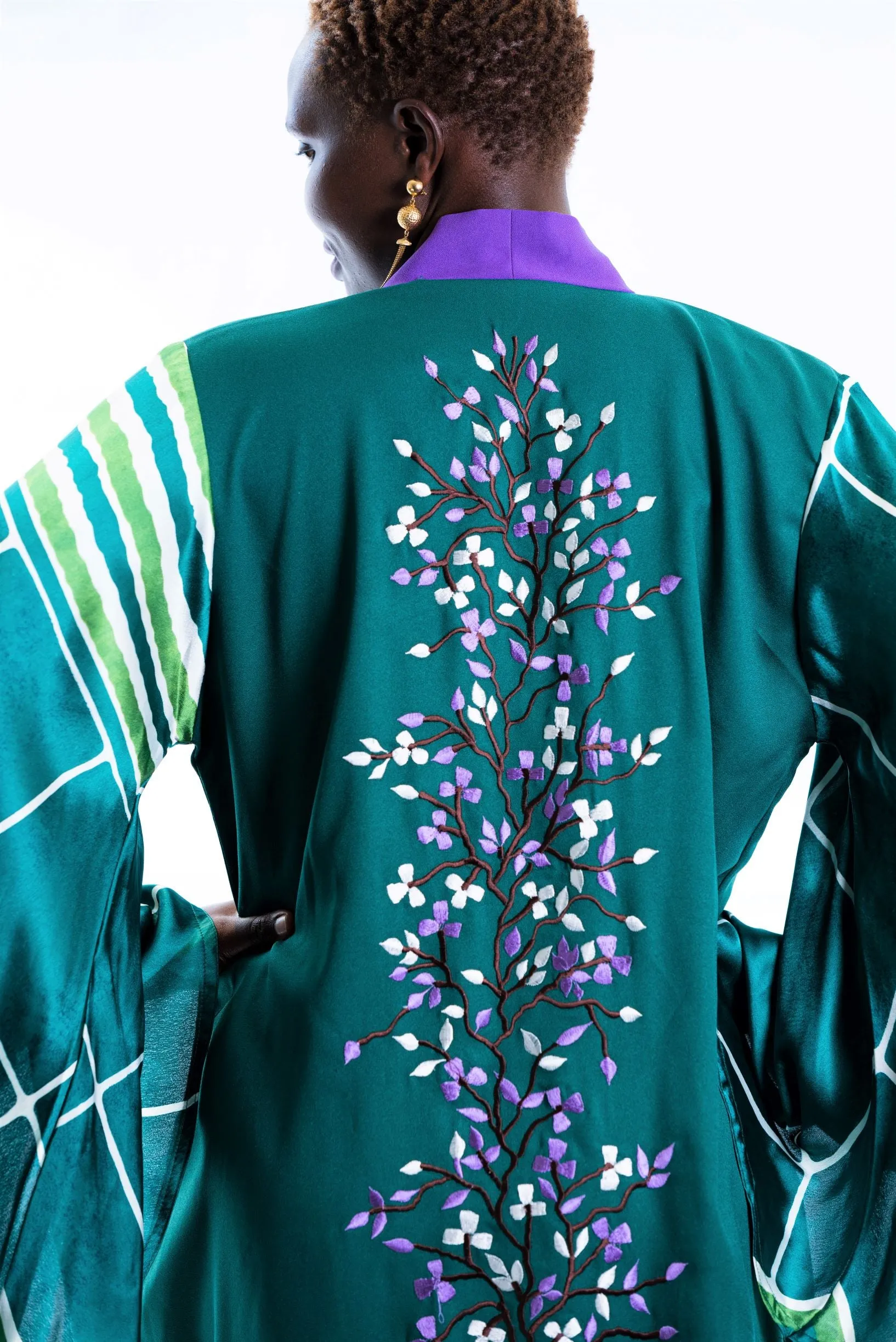 Kelly Embroidered kimono robe