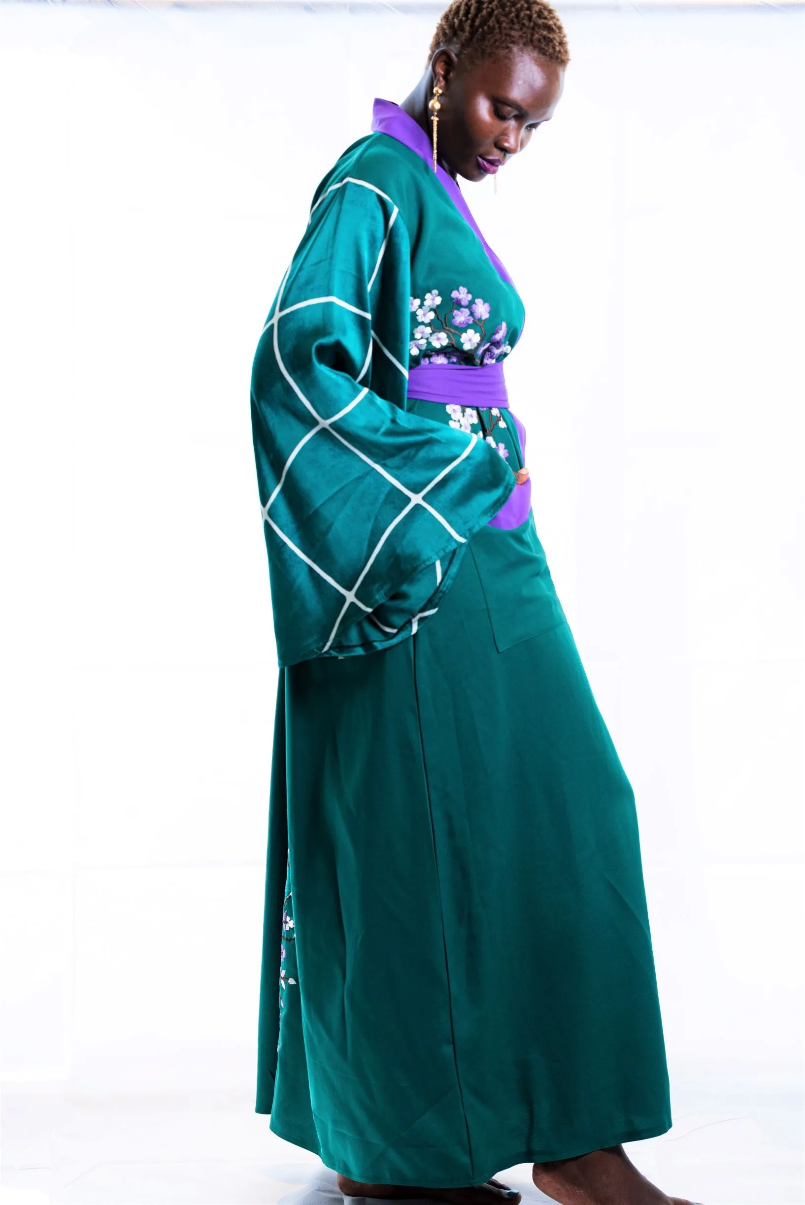 Kelly Embroidered kimono robe