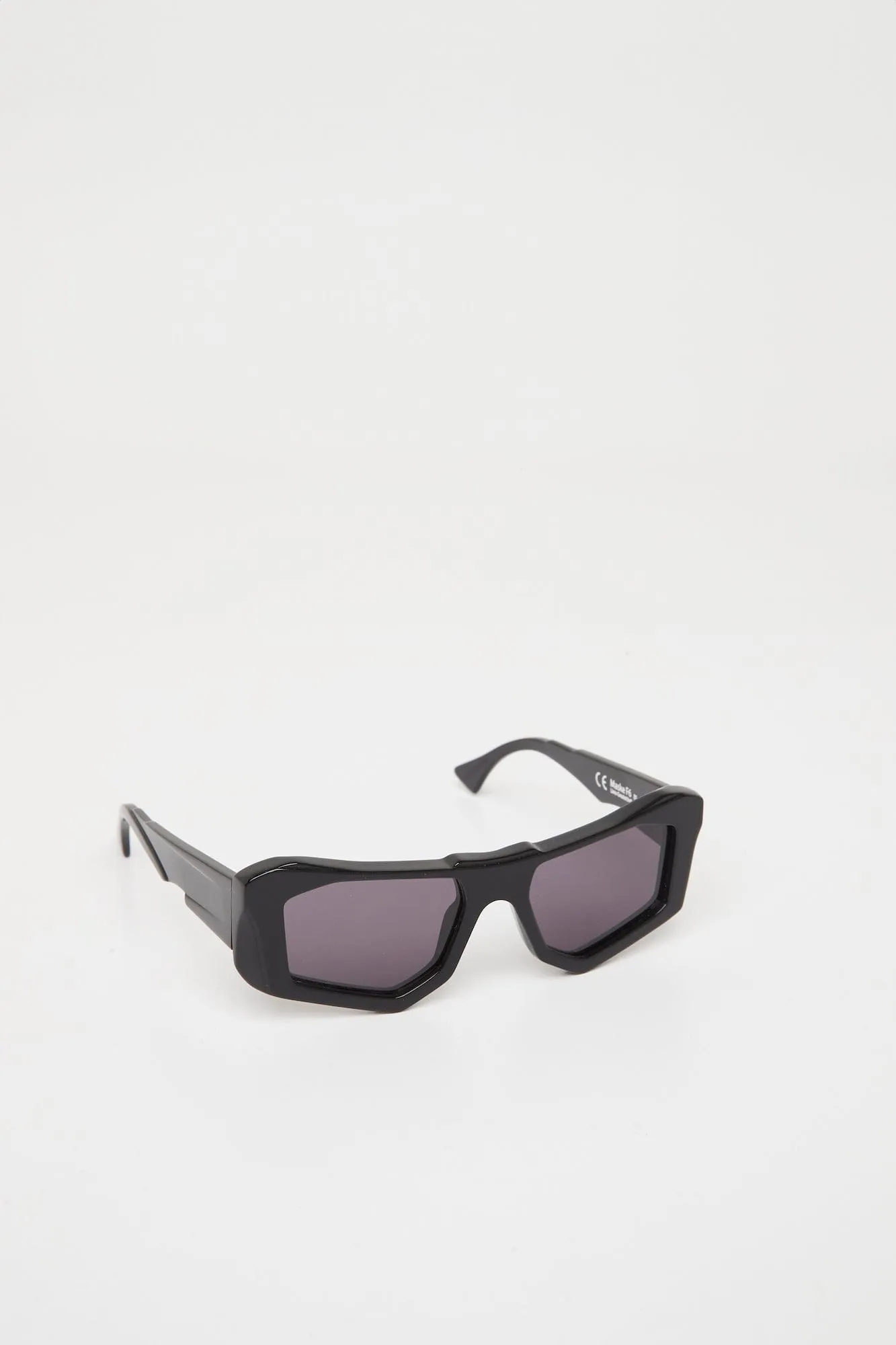 Kuboraum F6 in Black Shine