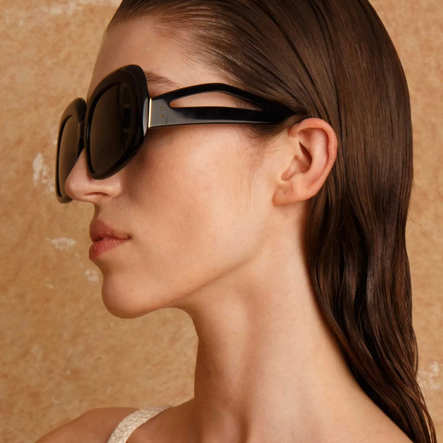Lea Oversized Sunglasses in Black