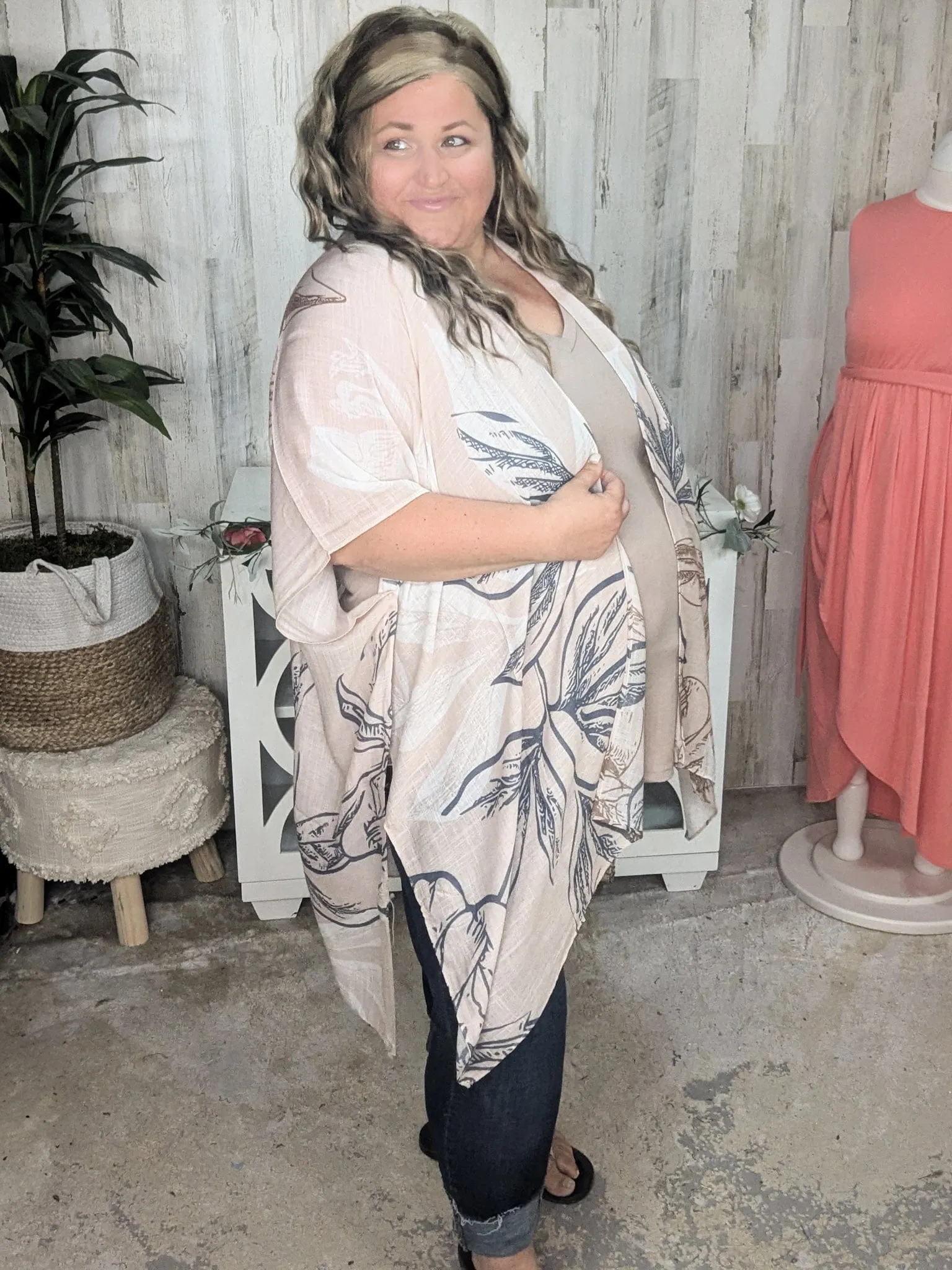 Lettie Flowy Sketched Floral Kimono in Beige   Denim Blue