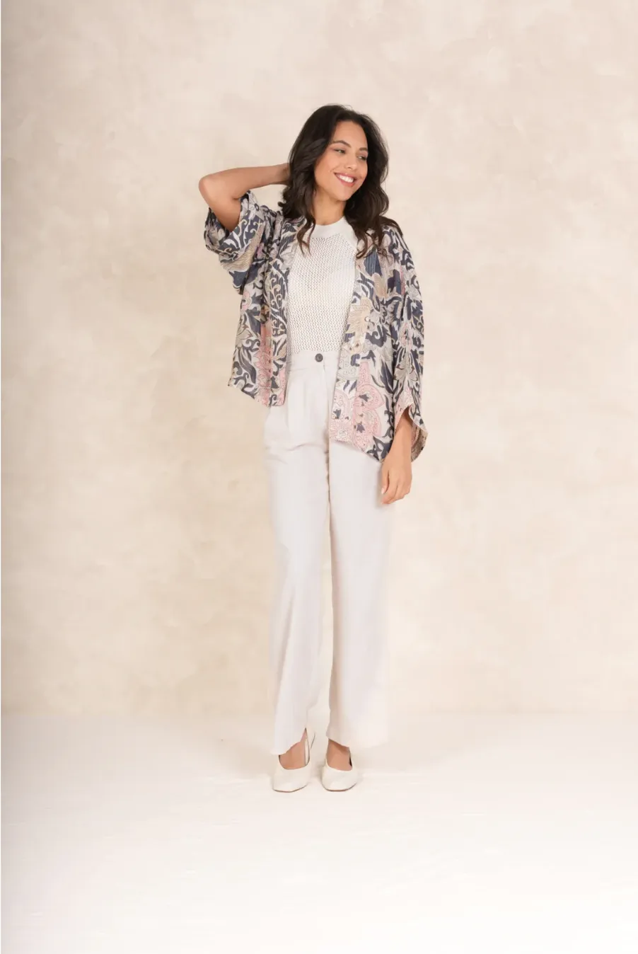 One Hundred Stars Short Lightweight Kimono in Taupe Block Print - KIMBLKTAU