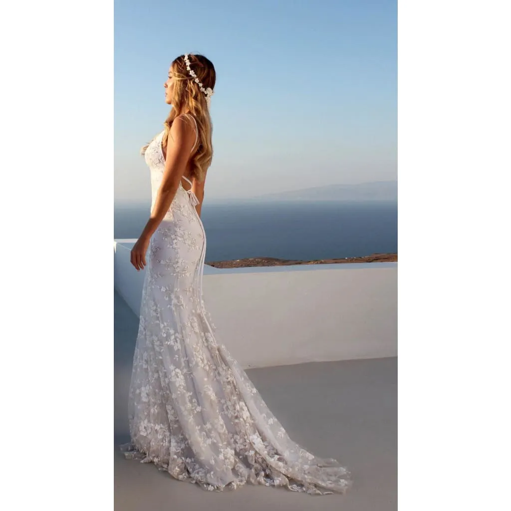 V-Neck Crisscross Tied Backless Floral Lace Wedding Dress