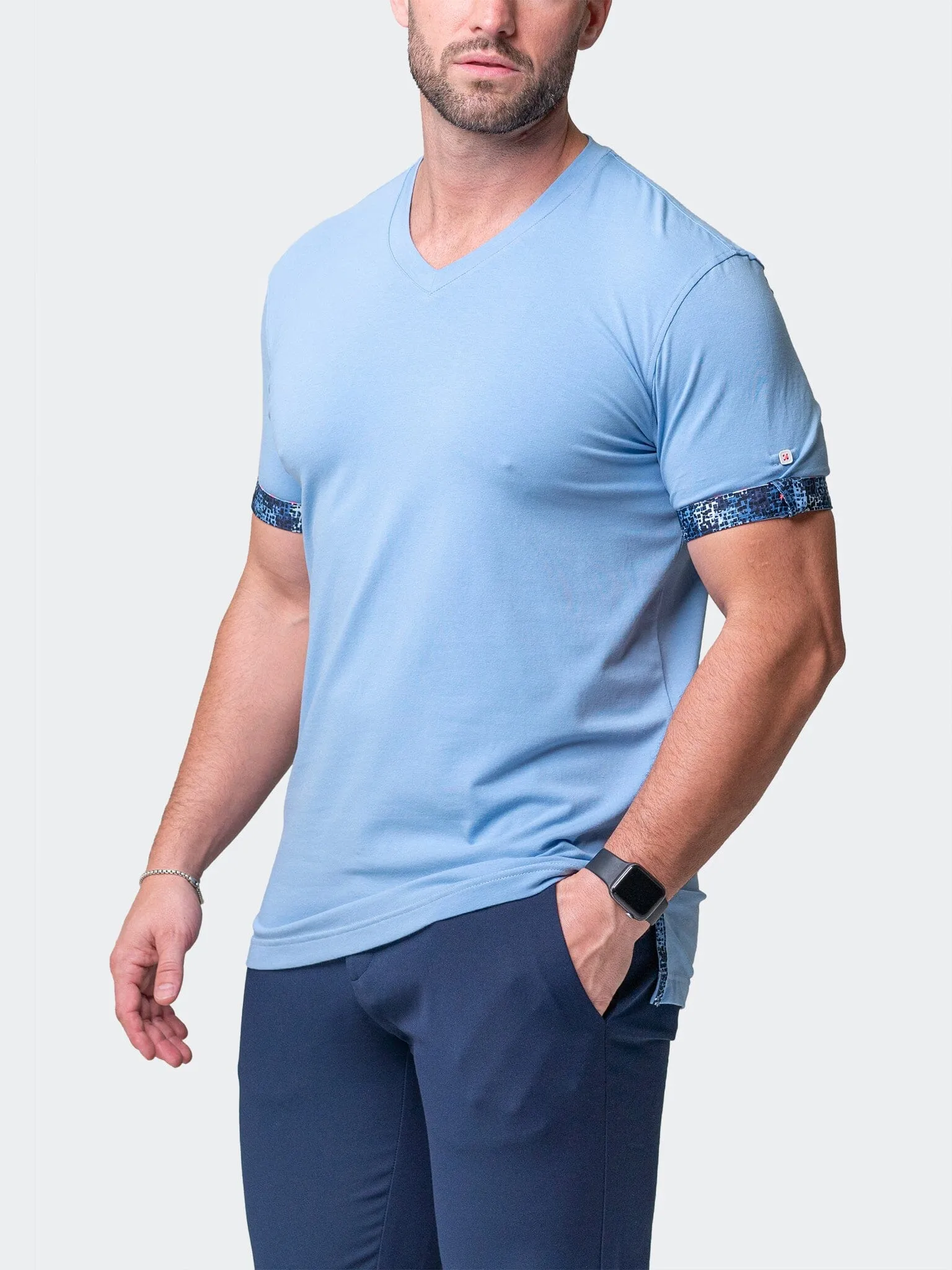 V-Neck VivaldiSolidWavesLight Blue