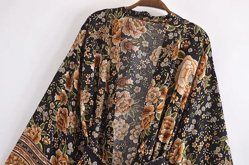 Wide Sleeved Floral Kimono Jacket